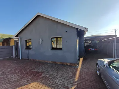 2 Bedroom House For Sale in Vereeniging - kAEm.webp