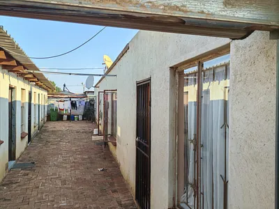 10 Bedroom House For Sale in Soshanguve - ferW.webp