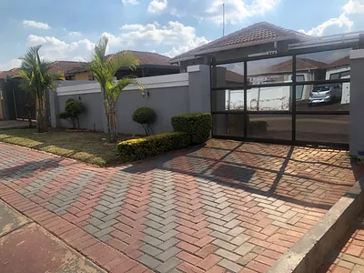 3 Bedroom House For Sale in Pretoria - FbGC.webp