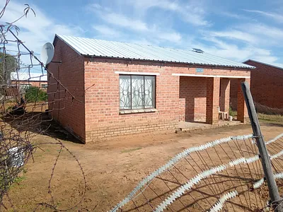 2 Bedroom House For Sale in Welkom - oZiA.webp