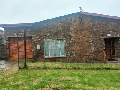 4 Bedroom Townhouse For Sale in Ermelo - WFrB.webp