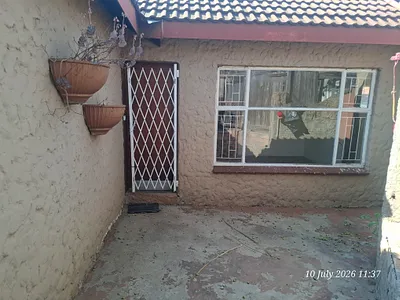 1 Bedroom Apartment To Rent in Newcastle - KxEC.webp