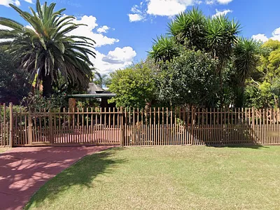 3 Bedroom House For Sale in Newcastle - img