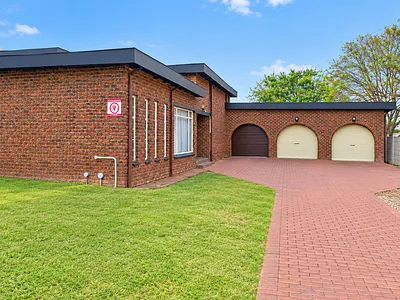 4 Bedroom House For Sale in Newcastle - jndp.webp