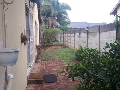 1 Bedroom Apartment To Rent in Newcastle - img