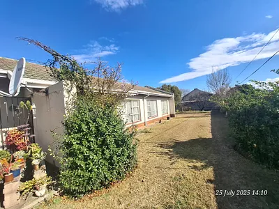 3 Bedroom House For Sale in Newcastle - img