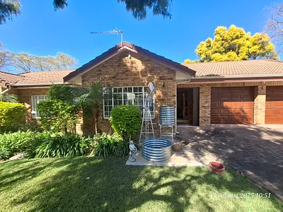 3 Bedroom Townhouse To Rent in Newcastle - ZPMW.webp