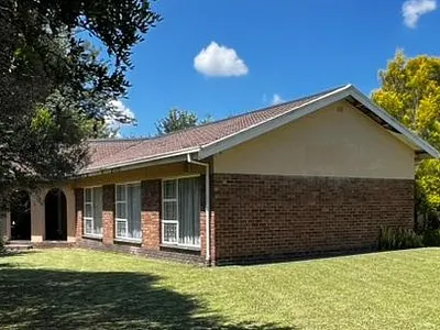 3 Bedroom House For Sale in Newcastle - img