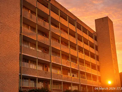 2 Bedroom Apartment For Sale in Newcastle - 2Uzr.webp