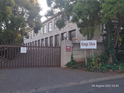 2 Bedroom Apartment For Sale in Newcastle - IkVk.webp