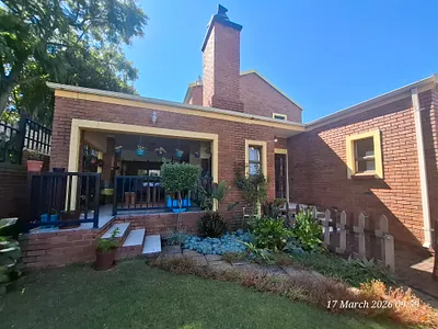 3 Bedroom Apartment To Rent in Newcastle - QOVN.webp