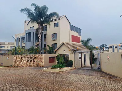2 Bedroom Apartment For Sale in Krugersdorp - img