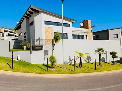 3 Bedroom House For Sale in Krugersdorp - WpXo.webp