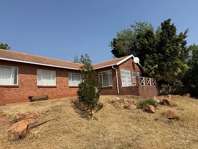 1 Bedroom House To Rent in Krugersdorp - j6vW.webp