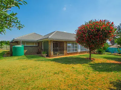 3 Bedroom House For Sale in Krugersdorp - MhFw.webp