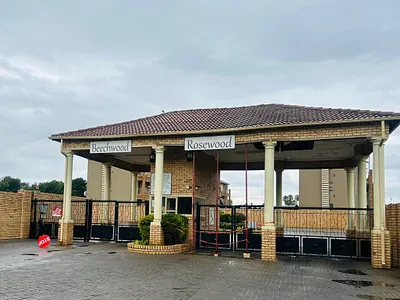 2 Bedroom Apartment For Sale in Randfontein - Z6hz.webp