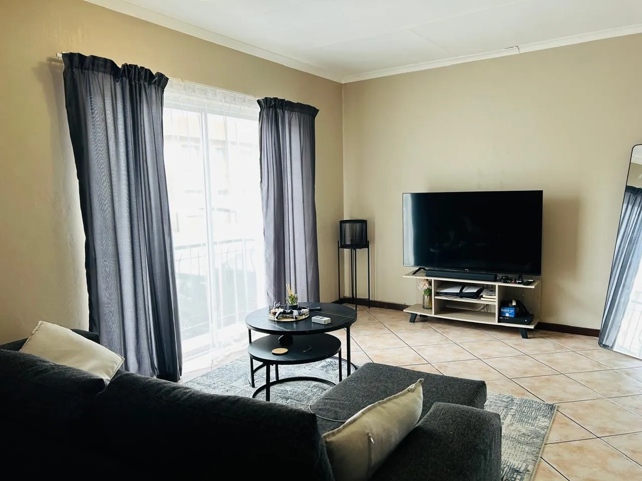 Carousel Indicator - 1wBy.webp