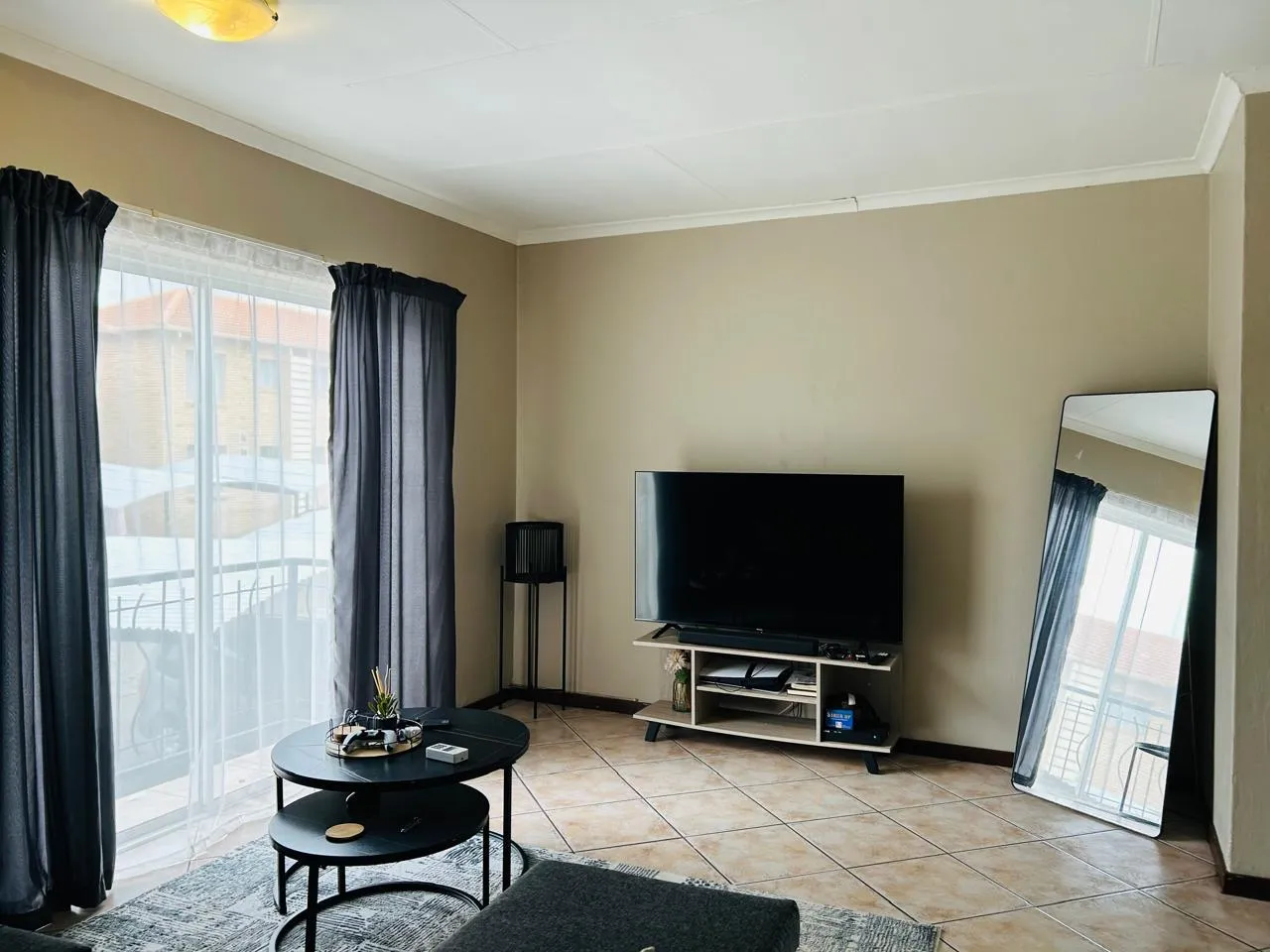 Carousel Indicator - 4hRd.webp