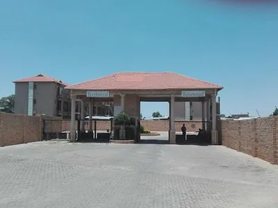 2 Bedroom Apartment For Sale in Randfontein - j0YW.webp