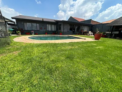 3 Bedroom House For Sale in Krugersdorp - img