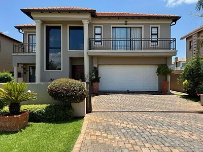 3 Bedroom House For Sale in Krugersdorp - C7Zp.webp