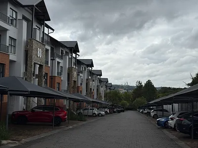 3 Bedroom Apartment For Sale in Sandton - img