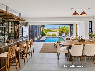 3 Bedroom House For Sale in Blouberg - RV1L.webp