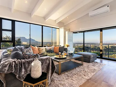 4 Bedroom House To Rent in Cape Town - rGJR.webp
