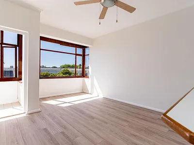 1 Bedroom Apartment For Sale in Cape Town - img