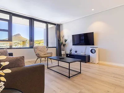 1 Bedroom Apartment For Sale in Cape Town - IZDw.webp