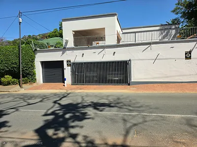 4 Bedroom House For Sale in Johannesburg - pODZ.webp