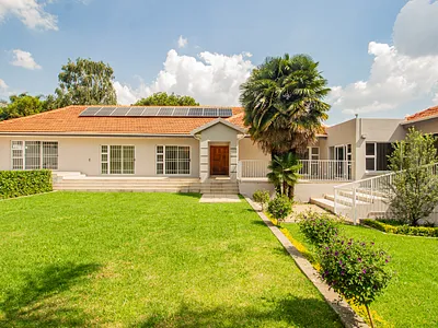 4 Bedroom House For Sale in Johannesburg - ncpu.webp