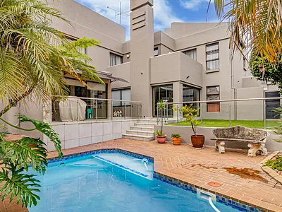 4 Bedroom Townhouse For Sale in Johannesburg - img