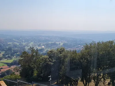 2 Bedroom Apartment For Sale in Johannesburg - lEo9.webp
