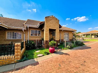 2 Bedroom Townhouse For Sale in Midrand - img