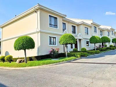 3 Bedroom Apartment For Sale in Midrand - fhJ3.webp