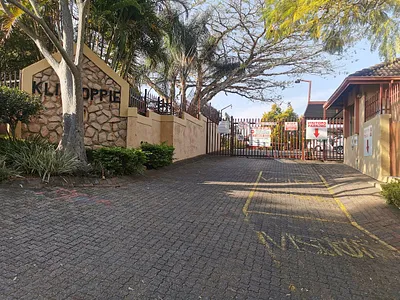 2 Bedroom Apartment For Sale in Nelspruit - img
