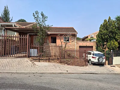 2 Bedroom Townhouse For Sale in Nelspruit - BF9u.webp