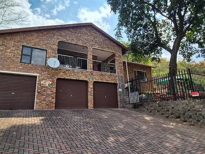 3 Bedroom House For Sale in Nelspruit - BqW4.webp