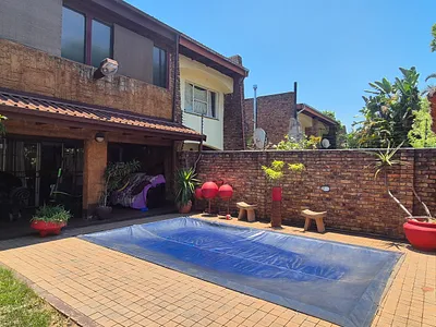 2 Bedroom House For Sale in Sonheuwel, Nelspruit - 6C33.webp