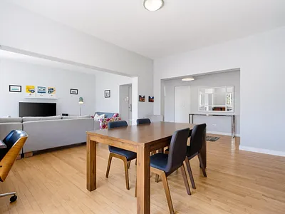 2 Bedroom Apartment For Sale in Cape Town - Jx87.webp