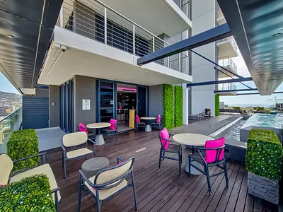 0.5 Bedroom Apartment For Sale in Cape Town - edJ6.webp