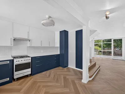 3 Bedroom Townhouse For Sale in Cape Town - Zt7Q.webp