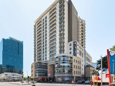 2 Bedroom Apartment For Sale in Cape Town - ajiU.webp