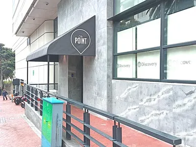 Commercial Property To Rent in Cape Town - hCvD.webp