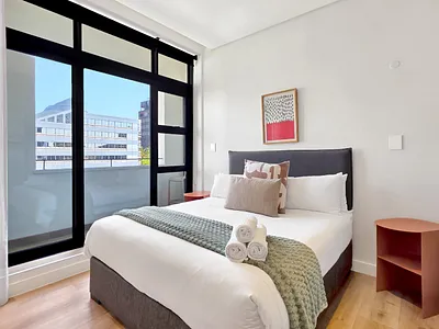 1 Bedroom Apartment For Sale in Cape Town - 2wWf.webp