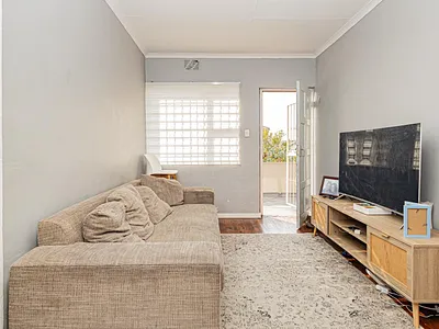 2 Bedroom Apartment For Sale in Milnerton - uP8h.webp