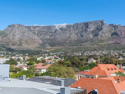 2 Bedroom Apartment For Sale in Cape Town - img