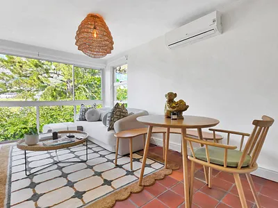 1 Bedroom Apartment To Rent in Cape Town - bfvP.webp
