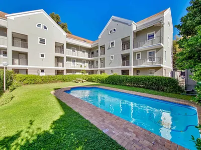 2 Bedroom Apartment For Sale in Cape Town - iwaq.webp